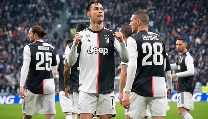 Obrazek przedstawia zawodników Juventusu